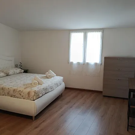 Family&friends 6 - New Modern En-suite - Private Bathroom Freshly Renovated Comfort & Essentials - Minutes From The Sea & Vakantiehuis *